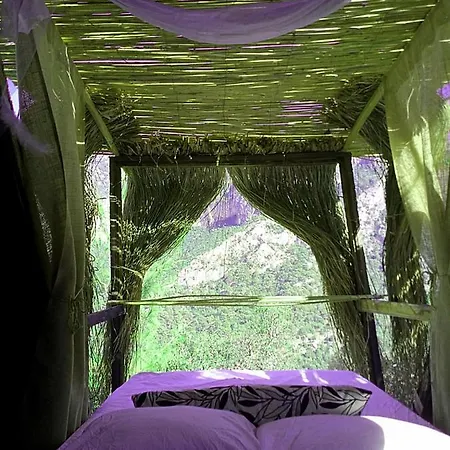 Campingplads Laa Caliente Delux *